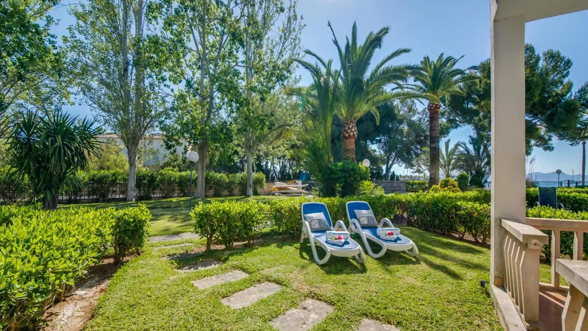 Apartment With Private Garden Alcudia  Spanien